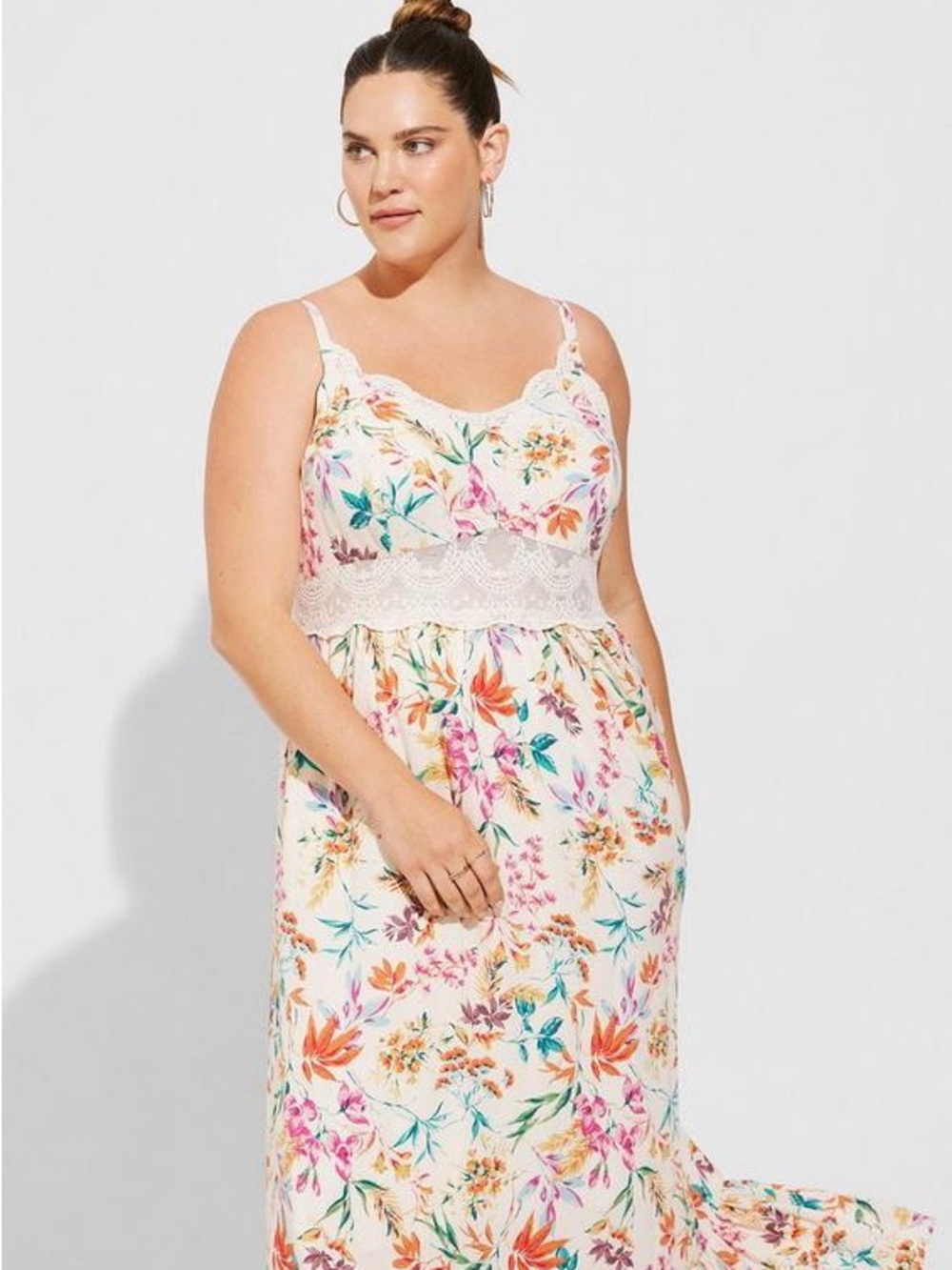 torrid Cream Floral Lace-Trim Maxi Dress - Picture 4 of 6